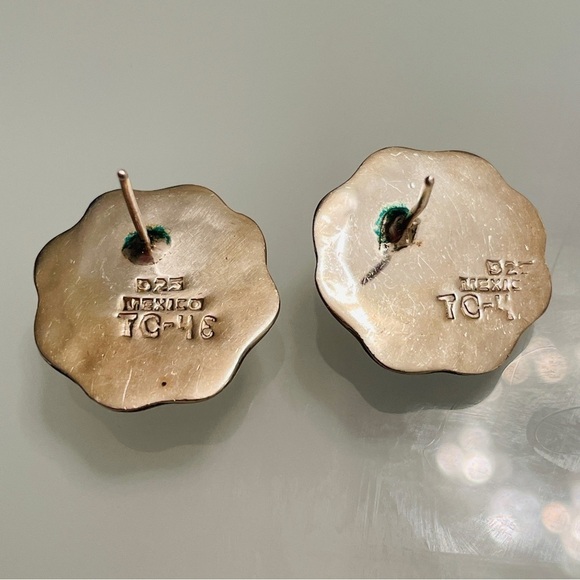 Taxco Mexico Sterling & Brass Flower Button Vintage Post Stud Earrings T… - Picture 3 of 6